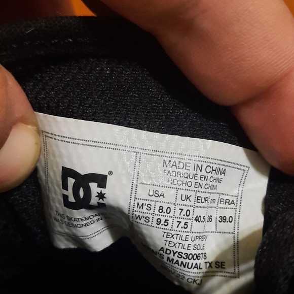 Dc Skate Shoes - Picture 4 of 4